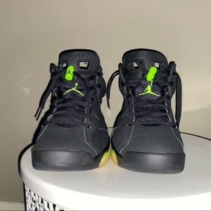 Air Jordan 6s electric it might look dirty in picture but there clean